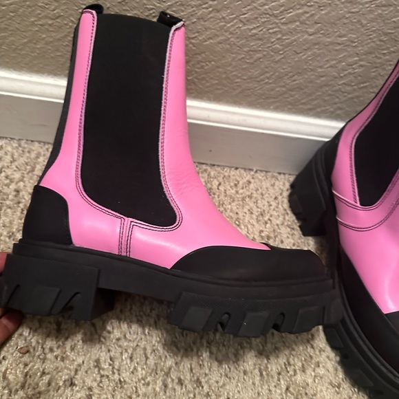 Ganni - Picture 6 of 8